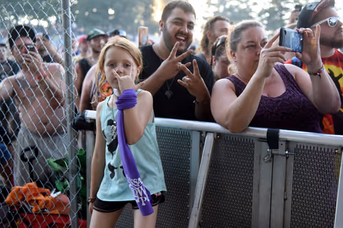 Item #44342675961109375462989417905387760220249458384552523538214946752474606731265 Media