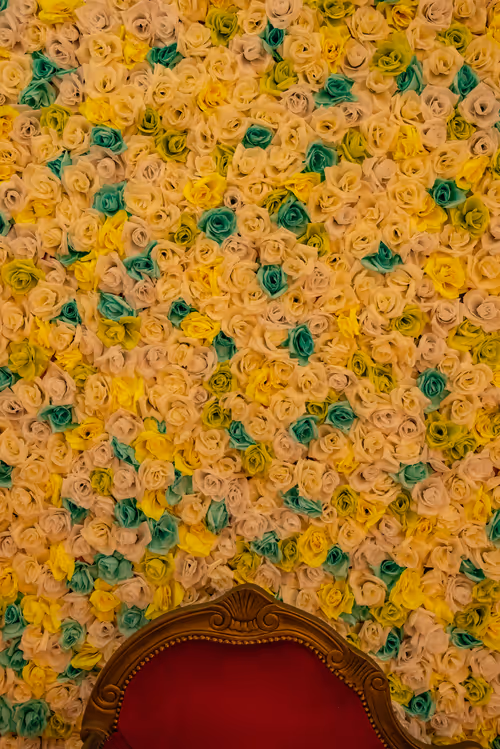 Item #85609240710973135230976347674677612252797211921103835166901622388460129091589 Media