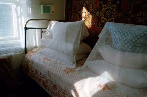 Item #98005874063086952784788628439197826676066382464840560618238063434148010262529 Media