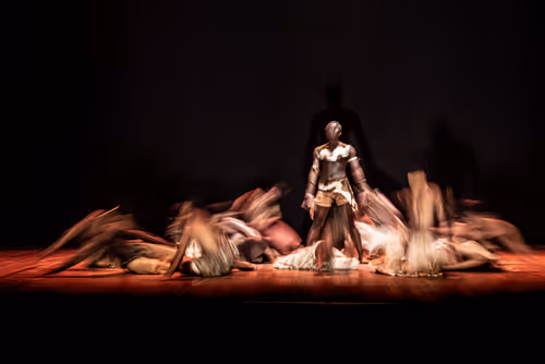 Item #8965084879782408440005669517888823782718184541858268039884352651302319161345 Media