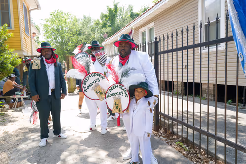 Item #52723320394616778036117287780572483102044091598855630984927915437097318612993 Media