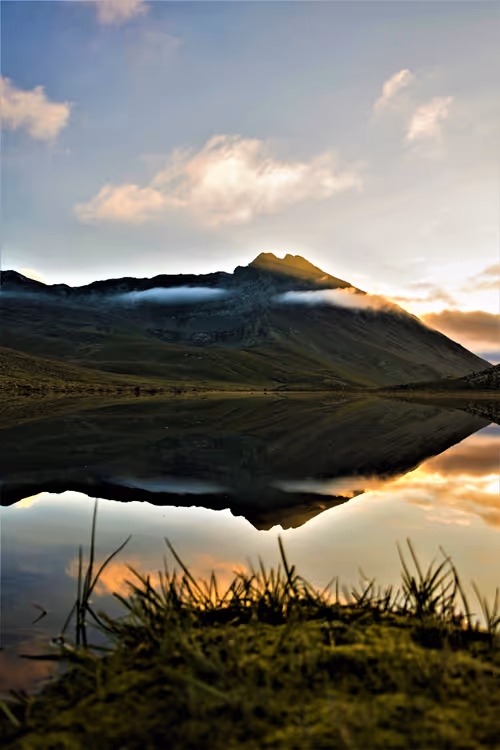 Item #106096322599603620341222276342369033024048943291878962669270680770832999907329 Media