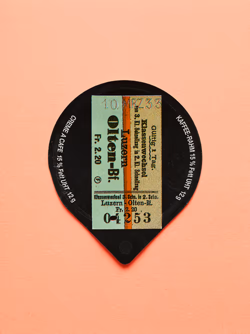 Item #27065433399798513063572216385165001462181889982088416465869946566324244185089 Media