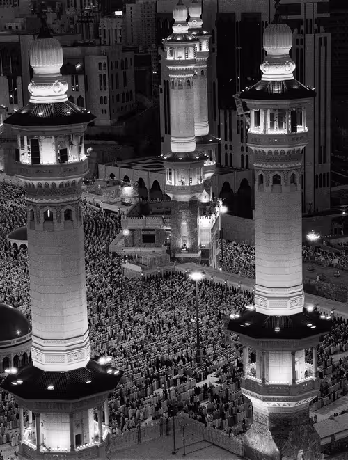 Item #104023740810564835841193669155962903667755292724793948450672365540747006443521 Media