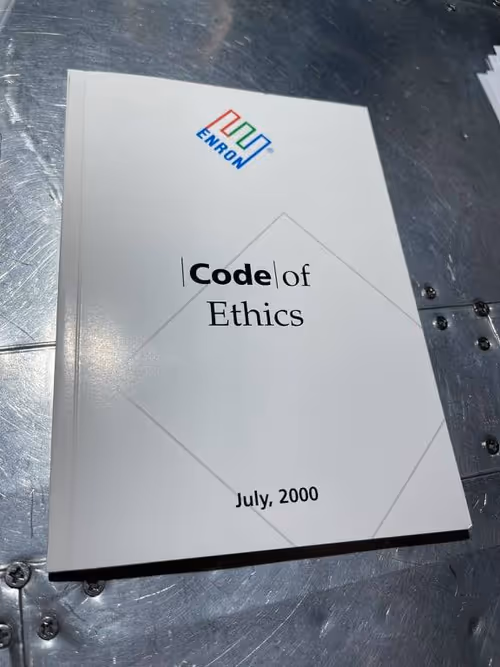 Item #49367922186908774028596762490367615153706528052740892272660820229864508358657 Media