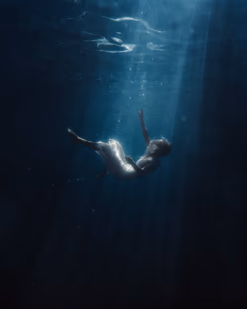 Item #28576884558960261702679330541156353592021494721255183711613472582602149855233 Media