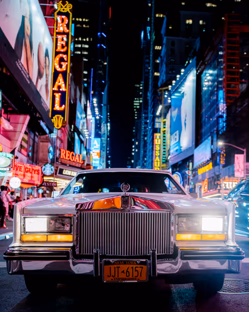 Item #26496075620781707602062900041822142517414676884450269992691667275900962996225 Media