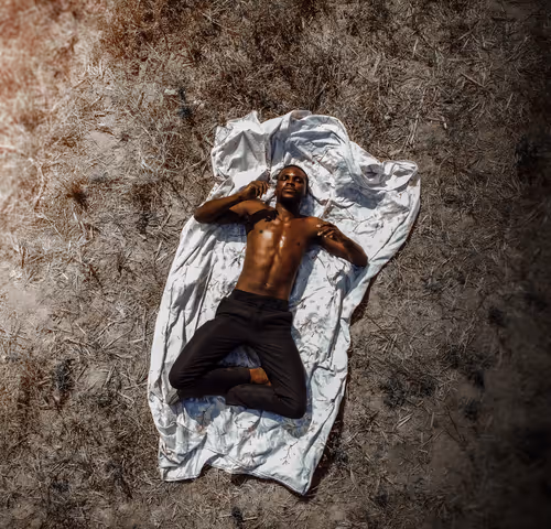 Item #51082641443820473803318409807995596753001585459316189646274989693909937946625 Media