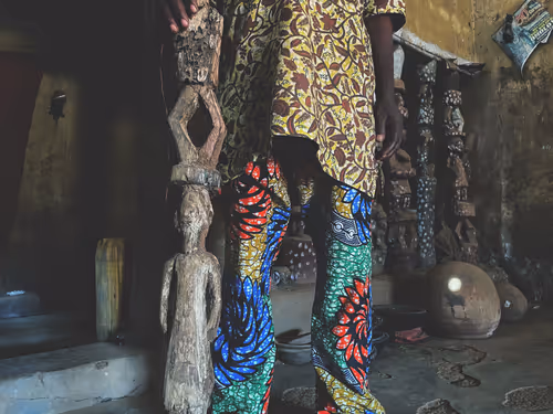 Item #86109783756313584205852517343469947488147622379281892580711212482397277782017 Media