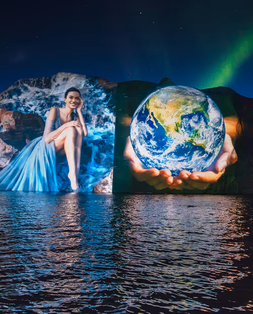 Item #41268949400250395492961747075568050525931660120934874147299664200442558021633 Media