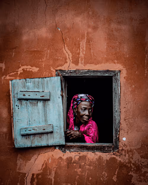 Item #69785723640001619757607758750255893339862372780250443418750514901582727872513 Media