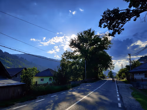 Item #89280554323355594991187074472248038858407737150671798798762341990551917690881 Media