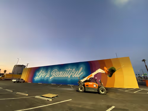 Item #48586363759381503143042118242978001323751418884239391505407157644224318406657 Media