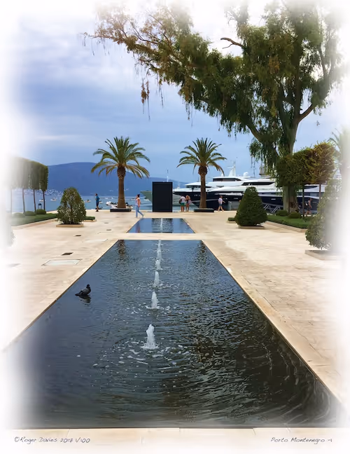 Item #25766228410116791685339336380012731519026805930459738932816938921560821989476 Media