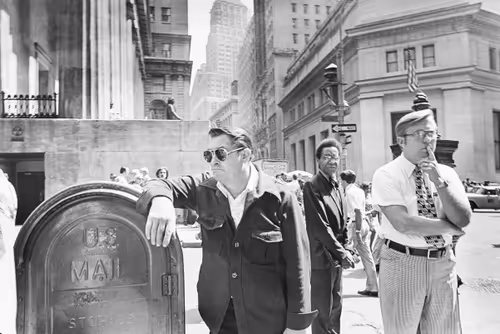 Item #60740029123773318915164341462902319035249853642655714281377482216997860147201 Media