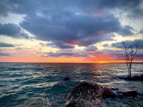 Item #113695850945753172736463670893014679506929460206874239862949882354164222132225 Media