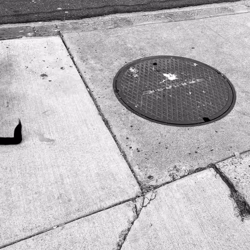 Item #56431751608181922231259635946092067407977788553703326303680802259073687879681 Media