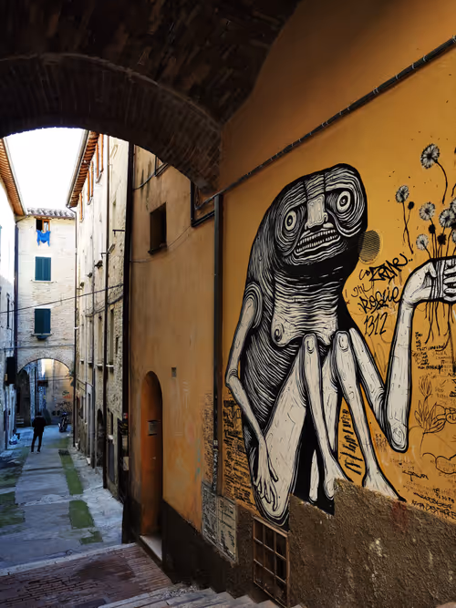 Item #104556018703380285594422033848577924912397703631022878616453807816781703675905 Media