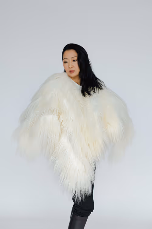 Item #73206392582018512635850618319522588868480090190892024513852671495617420197889 Media