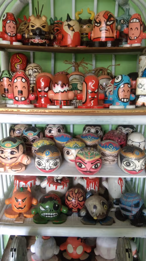 Item #21144067589558373991489502885294269531207443831549047594952228155711306072065 Media