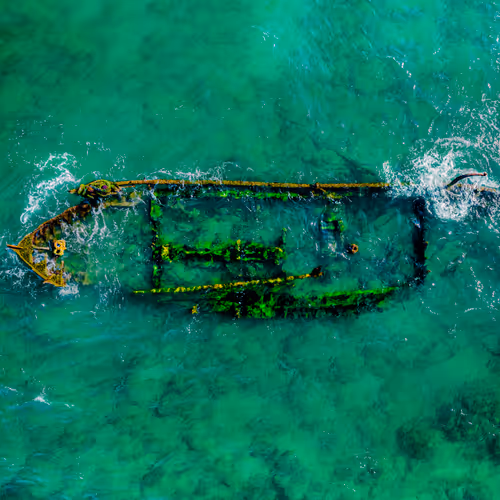 Item #105585464458184046396103785525579165368558260831733327093865767019014512443393 Media