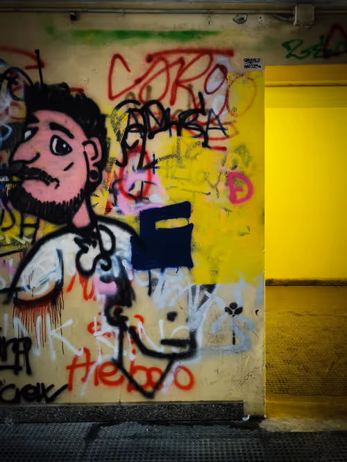 Item #104556018703380285594422033848577924912397703631022878616453807823378773442561 Media