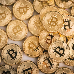 "Bitcoin (cryptographic assets)"  free stock photos by PAKUTASO