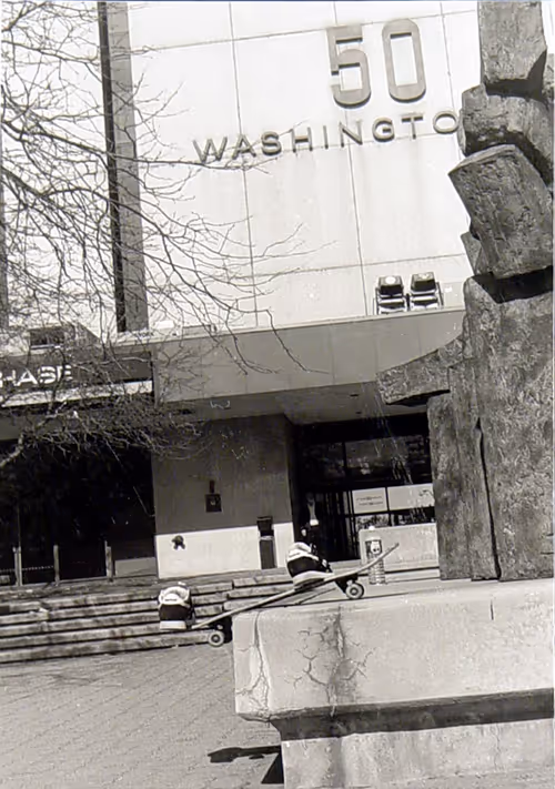 Item #83408267508132833456682495211820804283305655612987816864939849096544588398593 Media