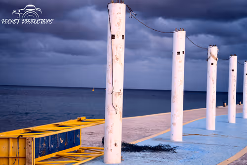 Item #13117262757114673310370121538059903642779255045435098403498374969464675368961 Media