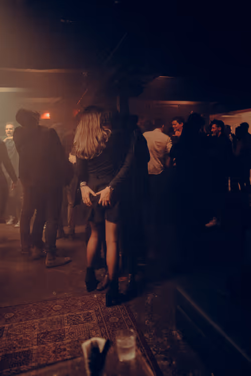 Item #66441873994140045921999615283650104973925355742064477402839904757728701054977 Media