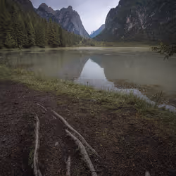 57838873307730799033635906984496396884478891164141472861664138692518941294617