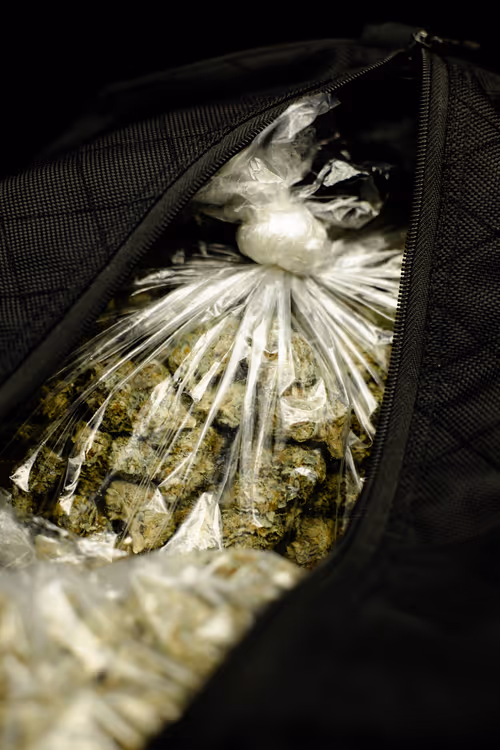 Item #22380822880750469679607150943500114050327895572865979621959590961847352688660 Media