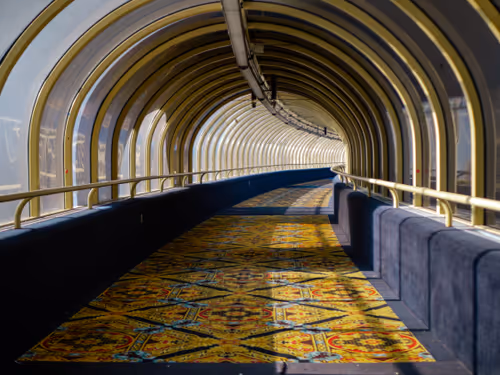 Item #77612435889549989959633814934000977317248207544468655990569008360999765409793 Media