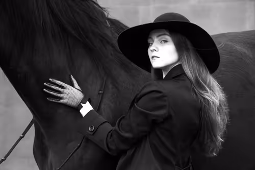 Item #74661804639461098708131462223609063755981185112722833040679211573589596700673 Media