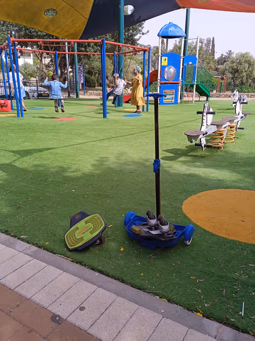 Item #110506795441649248304603727691393552854160291588141443615508084632689737465857 Media