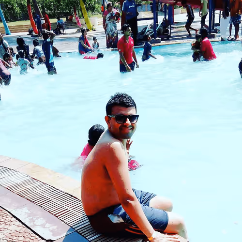 Item #63389622150095133752134319112530935475982121592392805664527527476566358491137 Media