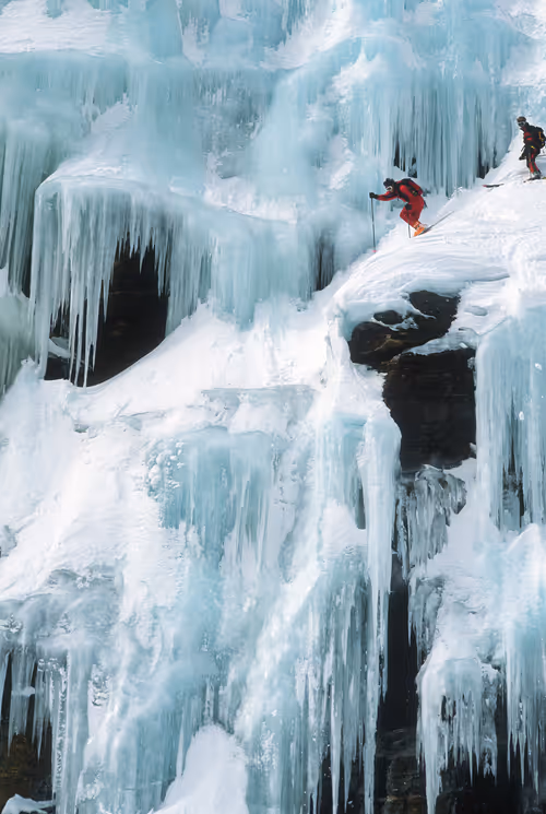 Item #40259216463408254052769072741446962859476746949004167296355483937237794553866 Media