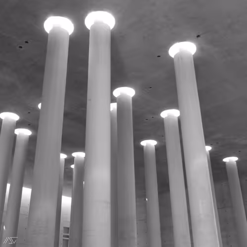 Item #34074302066752213715126654038462946332588047310136711959584651205931849220106 Media