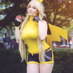 Sexy Pikachu Cosplay