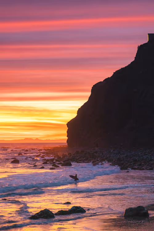 Item #85839433850987451351373420882988387136315355777257615017203975738339172024321 Media