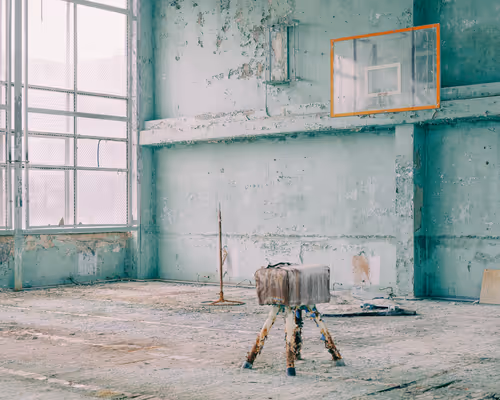 Item #48137969834760964202008615445069010109172114455099533143483873185036805079041 Media