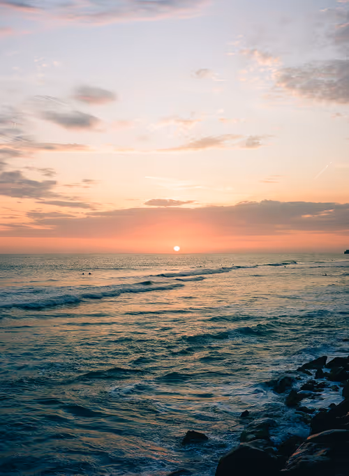 Item #109035602226808003781190119812646007383870584685532442463381147023855402876929 Media