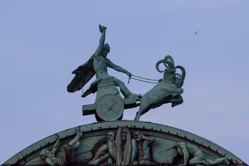 Item #6565810260974012142979447382213260811673901235920150159997466793843282149377 Media