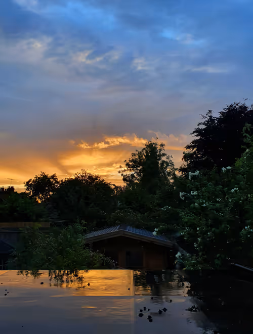 Item #52026421495237307124508671678768982950120800692193749930383155778007940988929 Media