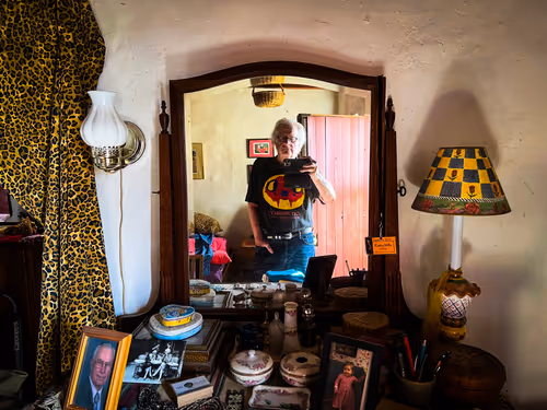 Item #69779279793312991240489662721218422936190169407892673104950858325076404600833 Media