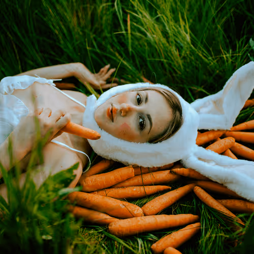 Follow bunny ears / Edition