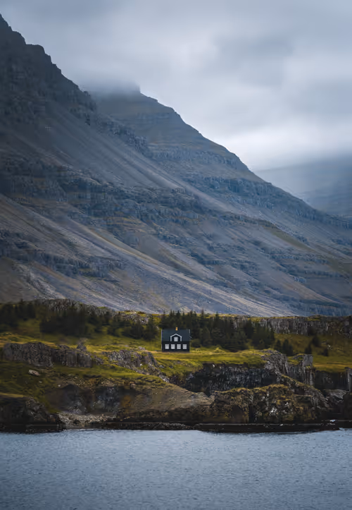 Item #31136089836063179787233094372274139047618687225342038031814341716461618200577 Media