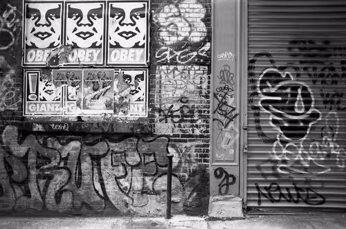 Item #95963115325190495901462437198116018062691407586283509903332718891439424012289 Media