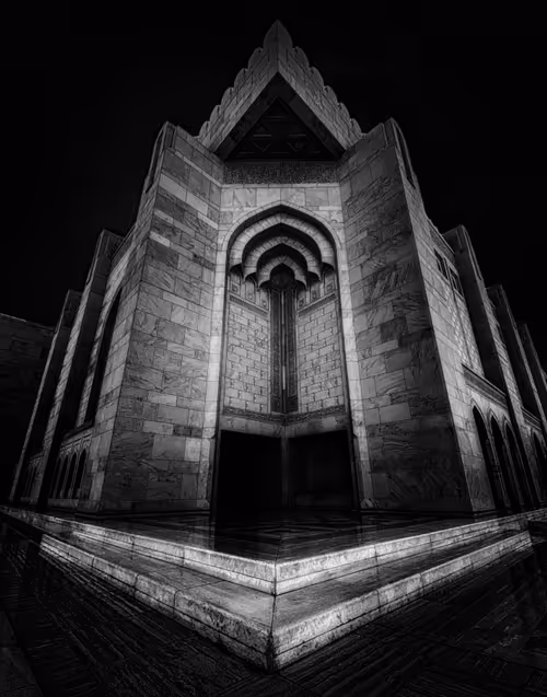 Item #11694855770375569308368337913014193946221871266214742939788818398742935764993 Media