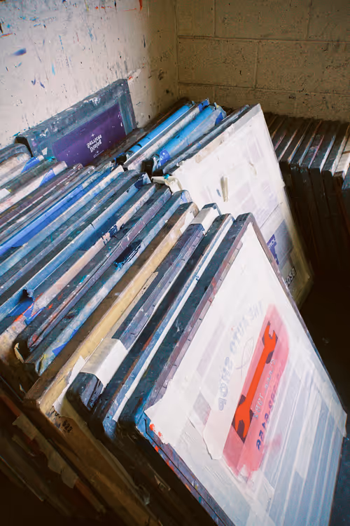 Item #89803227420448474920919563435453653317211720112663713783685262553717013479524 Media